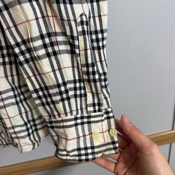 Burberrys Nova Check and Plaid Button-Up Shirt in Size Medium - Picture 10 of 15